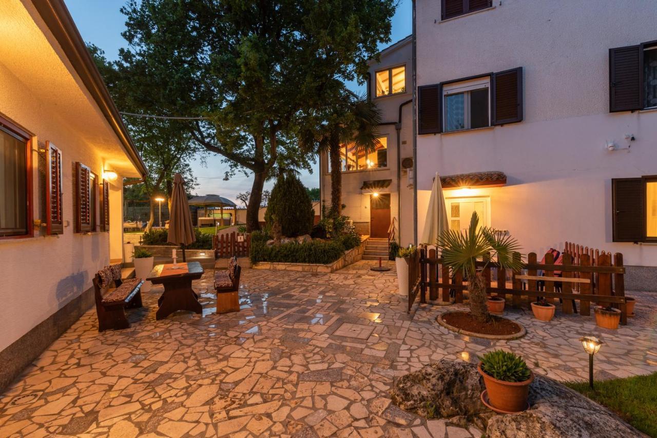 Apartment Felix Porec Esterno foto