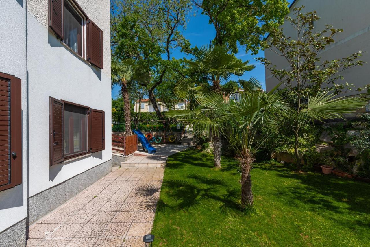 Apartment Felix Porec Esterno foto